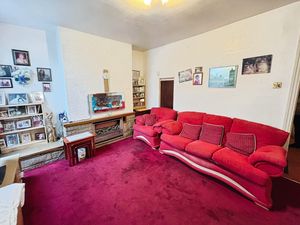 Lounge- click for photo gallery